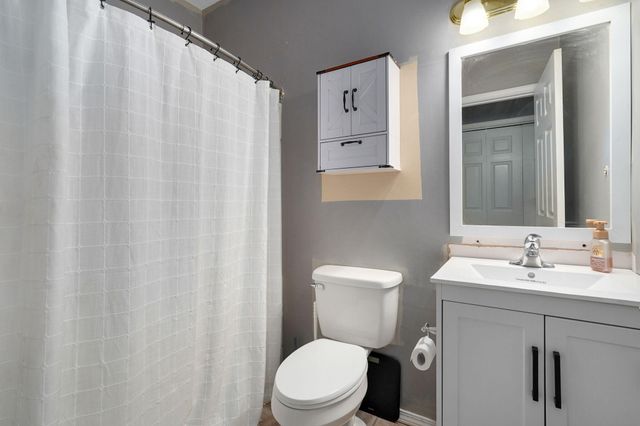 514 Chapel Hill Court, Nixa, MO 65714