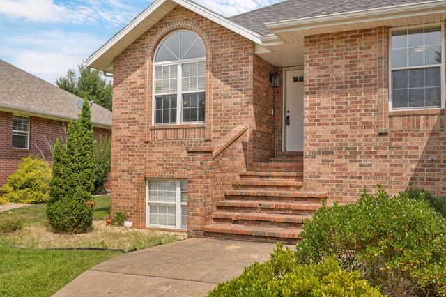 514 Chapel Hill Court, Nixa, MO 65714
