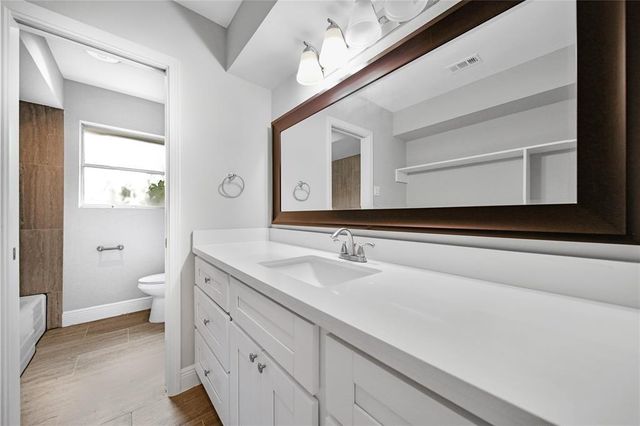 5818 Paisley Street, Houston, TX 77096