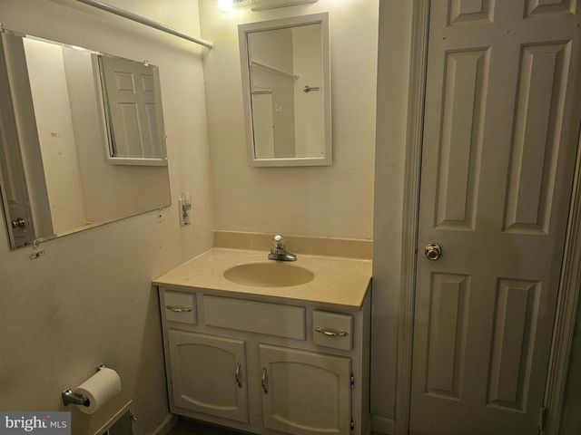 B 2 CARVER PL, Lawrenceville, NJ 08648