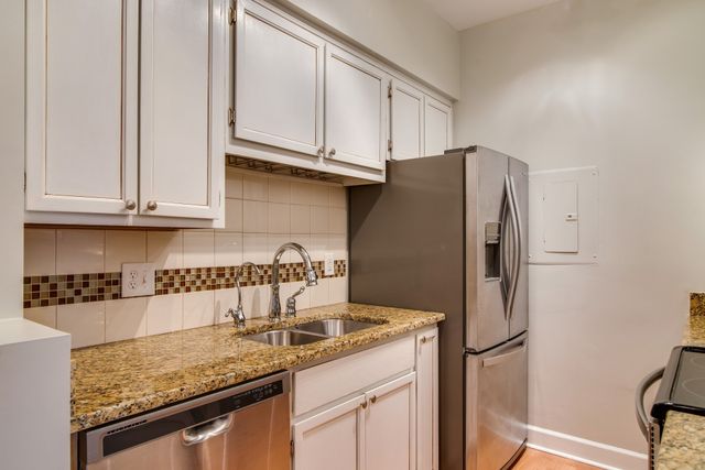 303 Sloan Rd, Nashville, TN 37209