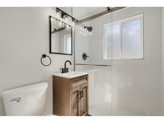 1558 Spruce St, Denver, CO 80220