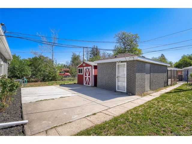 1558 Spruce St, Denver, CO 80220