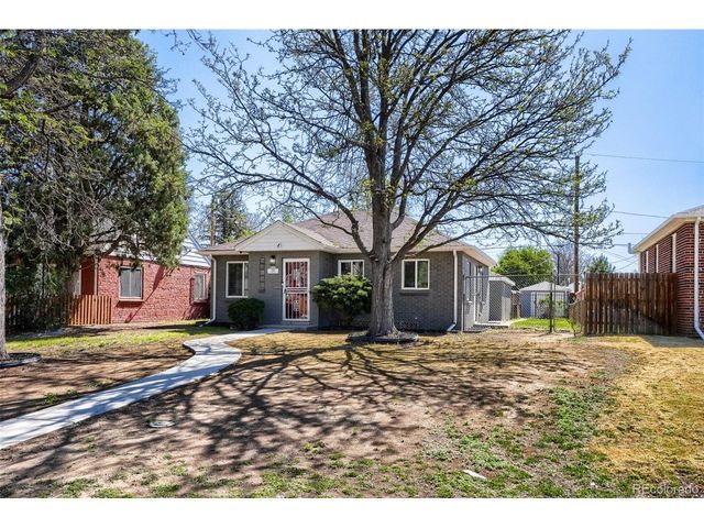 1558 Spruce St, Denver, CO 80220