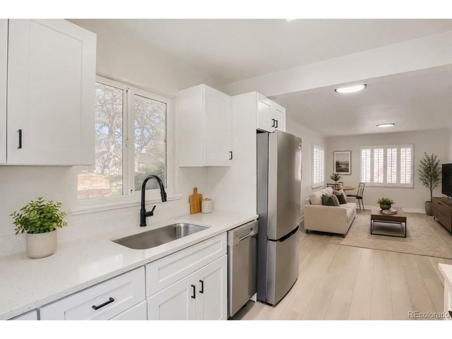 1558 Spruce St, Denver, CO 80220
