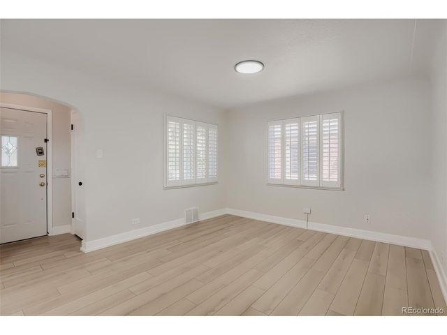 1558 Spruce St, Denver, CO 80220