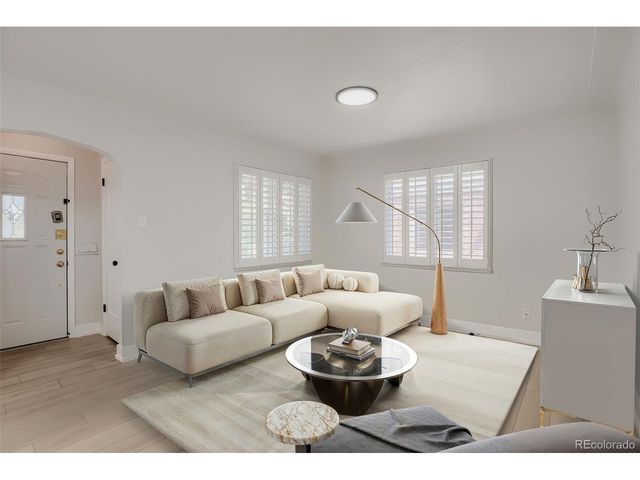 1558 Spruce St, Denver, CO 80220
