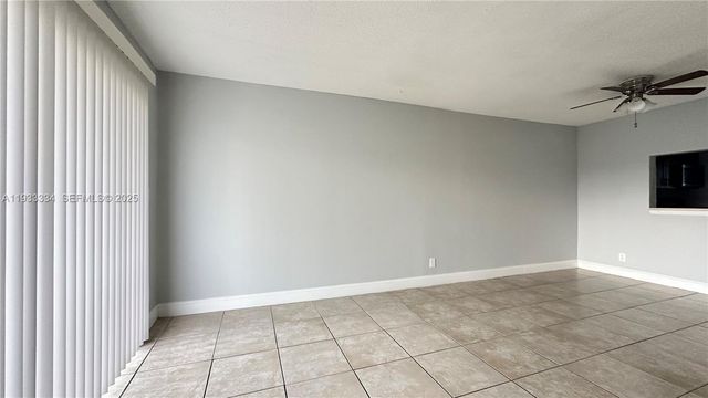 8020 Fairview Dr 108, Tamarac, FL 33321