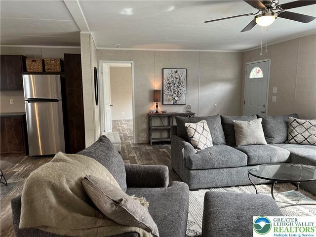 342 Upper PHME South Drive, Middle Smithfield Twp, PA 18302