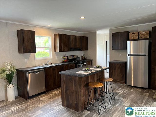 342 Upper PHME South Drive, Middle Smithfield Twp, PA 18302