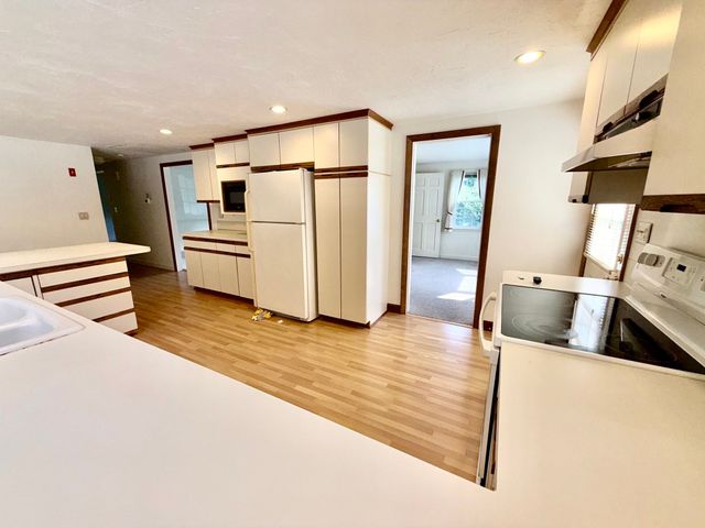 87 Hinckley Circle, Barnstable, MA 02655