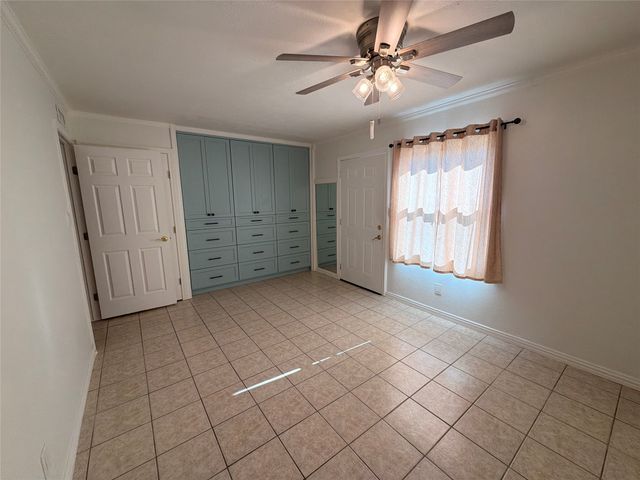 3709 Pinewood Street, Bedford, TX 76021