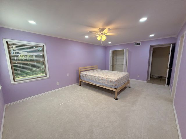 3709 Pinewood Street, Bedford, TX 76021