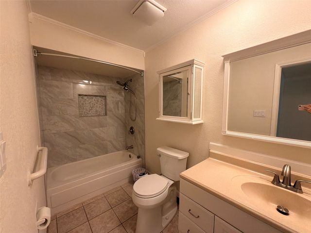3709 Pinewood Street, Bedford, TX 76021