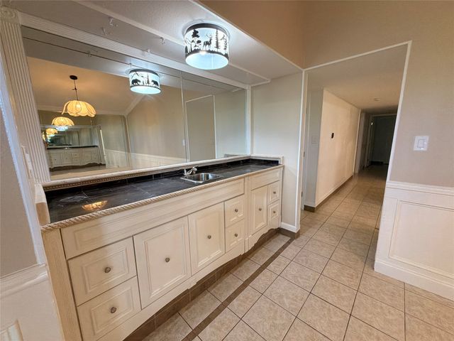 3709 Pinewood Street, Bedford, TX 76021