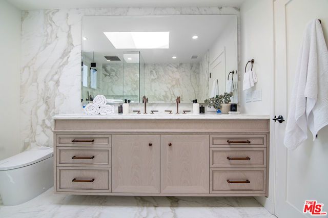 10639 Cushdon Avenue, Los Angeles, CA 90064