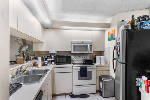 3856 Victoria Drive, West Palm Beach, FL 33406
