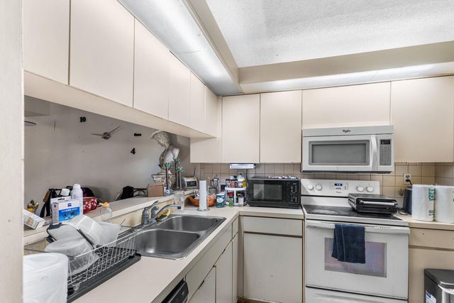 3856 Victoria Drive, West Palm Beach, FL 33406