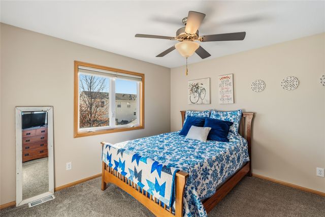 1021 SW 47th Circle SW, Ankeny, IA 50023