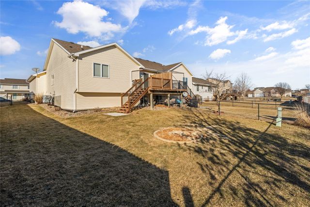 1021 SW 47th Circle SW, Ankeny, IA 50023