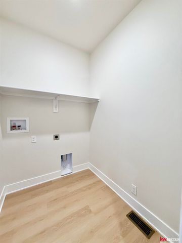11759 S 125 Street, Papillion, NE 68046