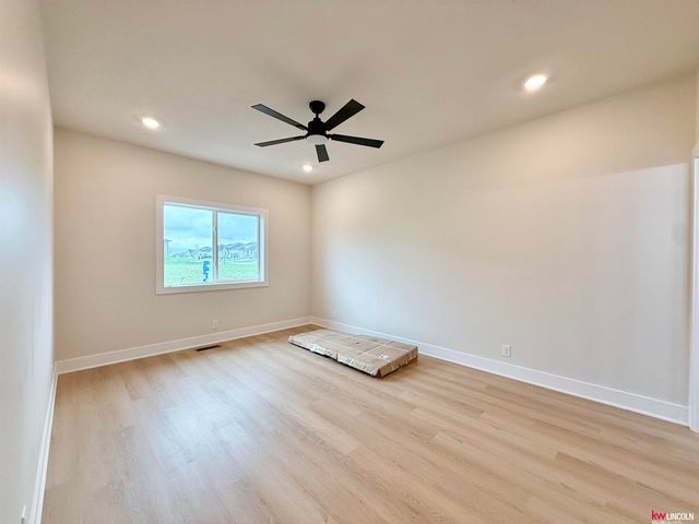 11759 S 125 Street, Papillion, NE 68046