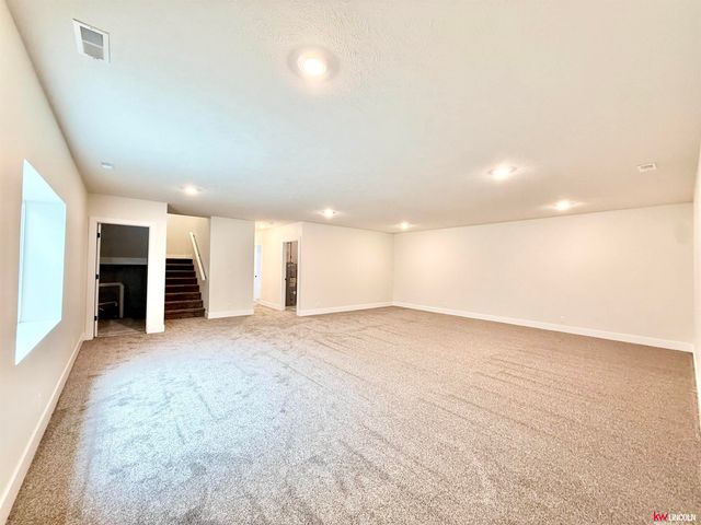 11759 S 125 Street, Papillion, NE 68046