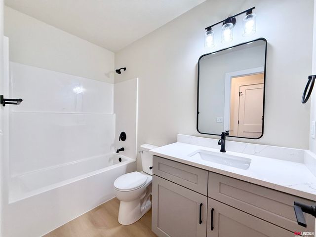11759 S 125 Street, Papillion, NE 68046