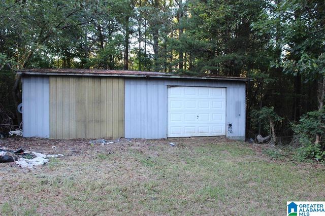 111 COUNTY ROAD 1202, Vinemont, AL 35179