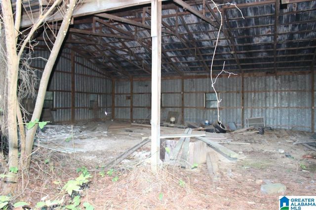 111 COUNTY ROAD 1202, Vinemont, AL 35179