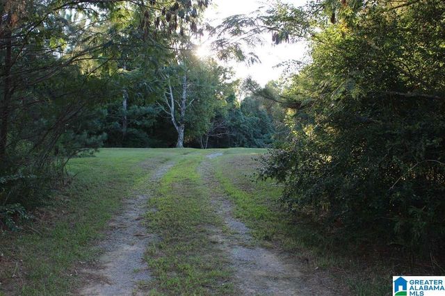 111 COUNTY ROAD 1202, Vinemont, AL 35179