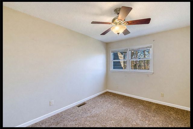 132 Kare Fre Boulevard, West Union, SC 29696