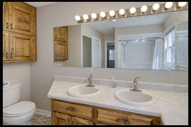 132 Kare Fre Boulevard, West Union, SC 29696