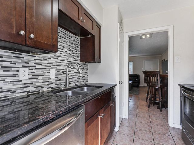 4317 Hartford Street 102, Dallas, TX 75219