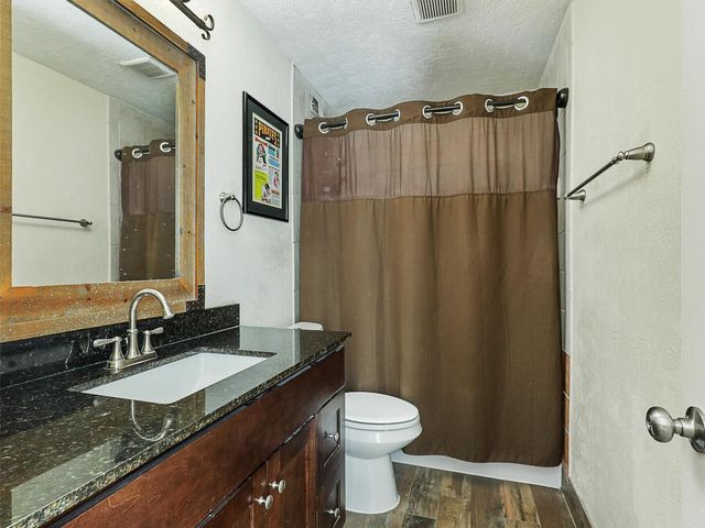 4317 Hartford Street 102, Dallas, TX 75219