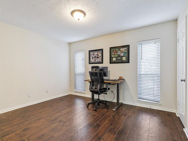 4317 Hartford Street 102, Dallas, TX 75219
