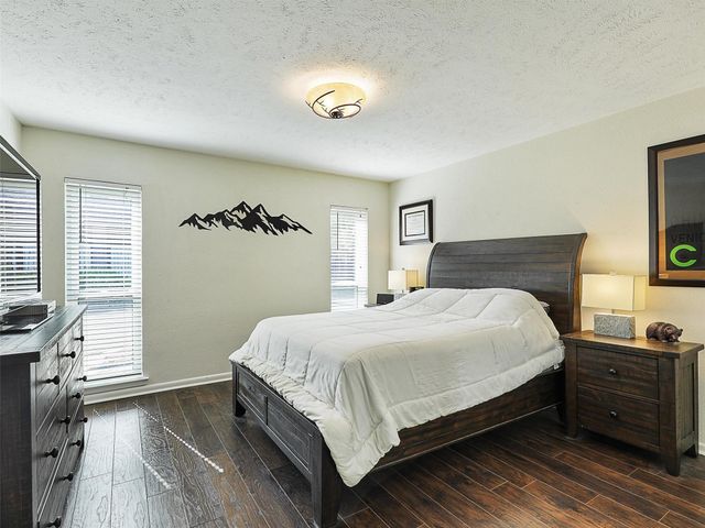 4317 Hartford Street 102, Dallas, TX 75219