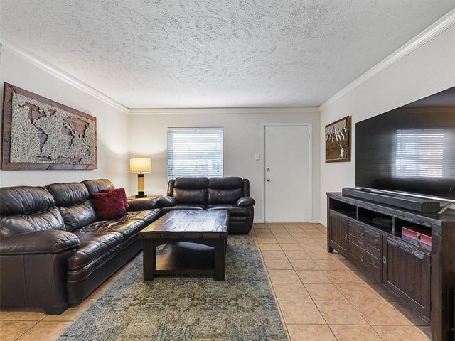 4317 Hartford Street 102, Dallas, TX 75219