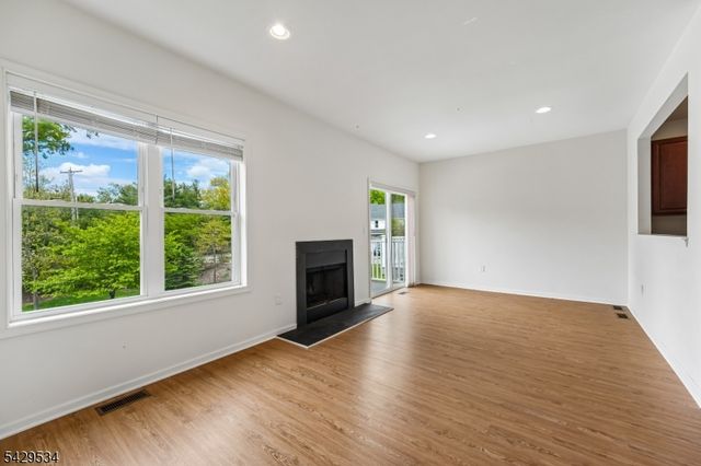 26 DeCroce Ct, Parsippany-troy Hills Twp., NJ 07054
