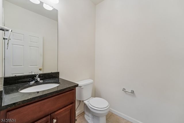 26 DeCroce Ct, Parsippany-troy Hills Twp., NJ 07054
