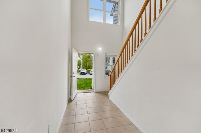 26 DeCroce Ct, Parsippany-troy Hills Twp., NJ 07054