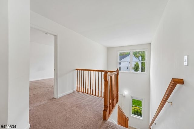 26 DeCroce Ct, Parsippany-troy Hills Twp., NJ 07054