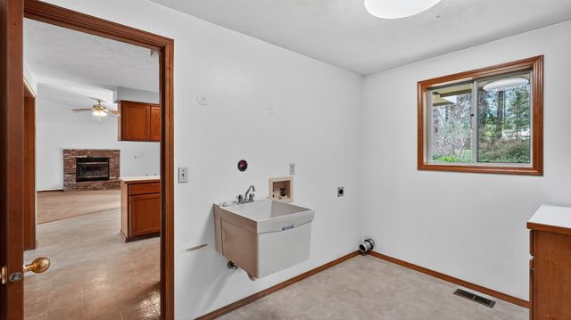 4805 E Jaremko Dr, Mead, WA 99021