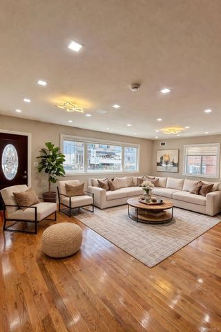 1724 New Haven Avenue, Far Rockaway, NY 11691