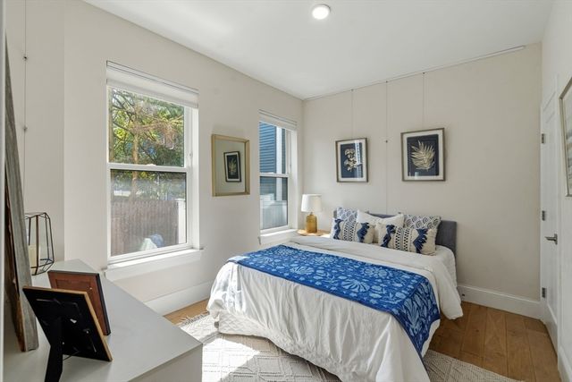 12 Arnold Circle 3, Cambridge, MA 02139