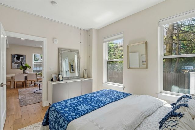 12 Arnold Circle 3, Cambridge, MA 02139