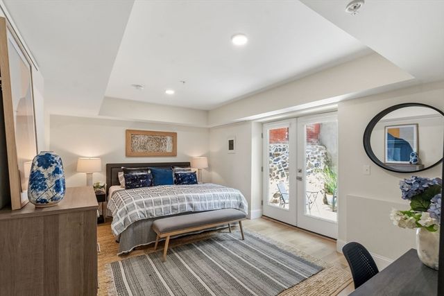 12 Arnold Circle 3, Cambridge, MA 02139