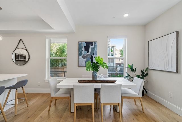 12 Arnold Circle 3, Cambridge, MA 02139