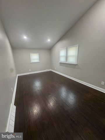 428 MANHATTAN ST, Essington, PA 19029