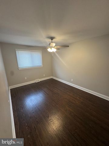 428 MANHATTAN ST, Essington, PA 19029